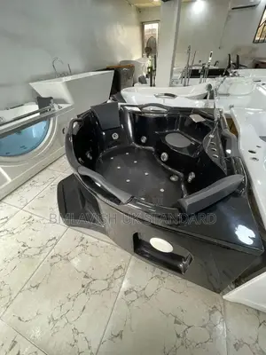 Black Corner Whirlpool Jacuzzi Set With 4 Handle