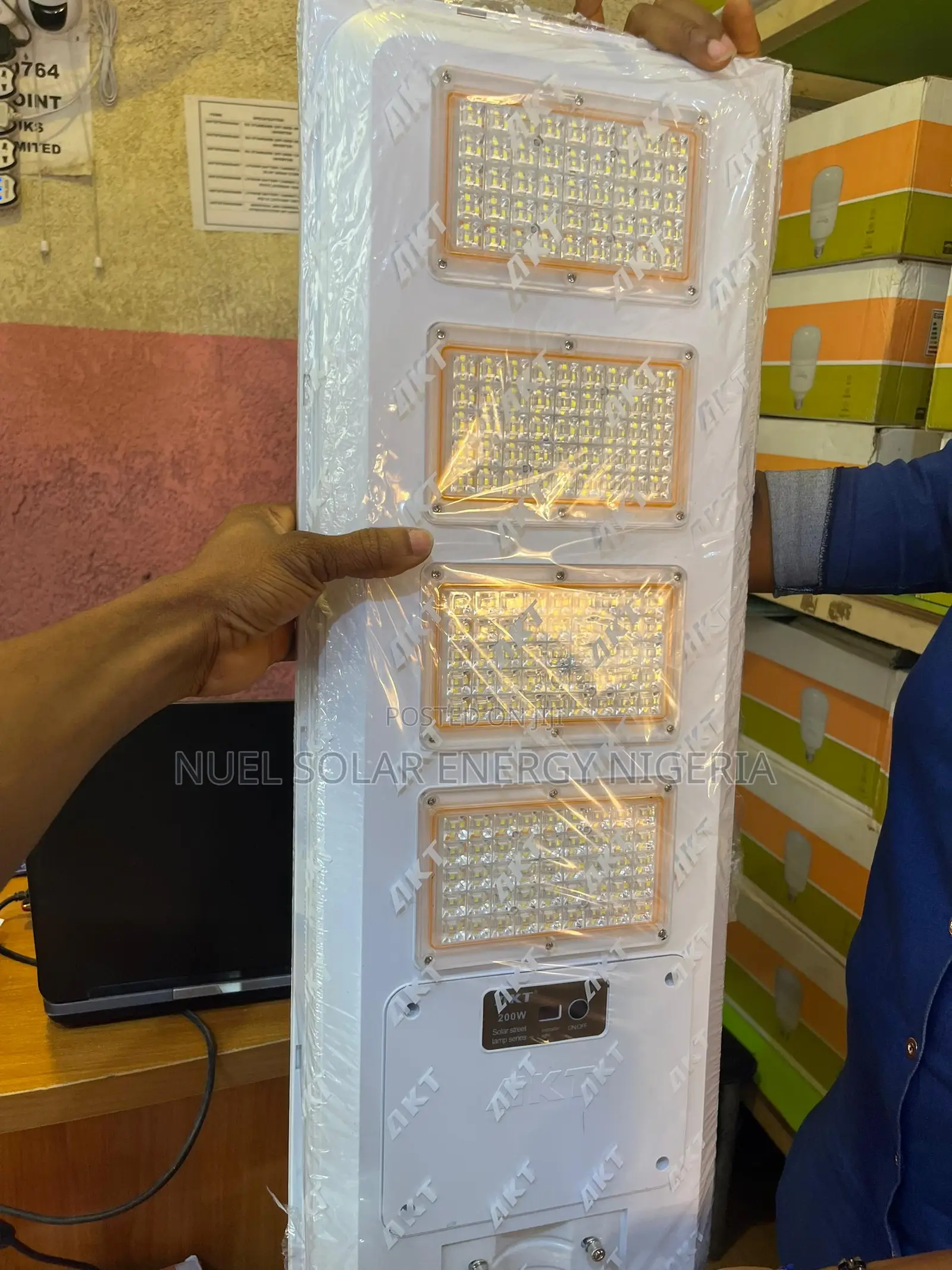 200w Akt Solar Street Lamp