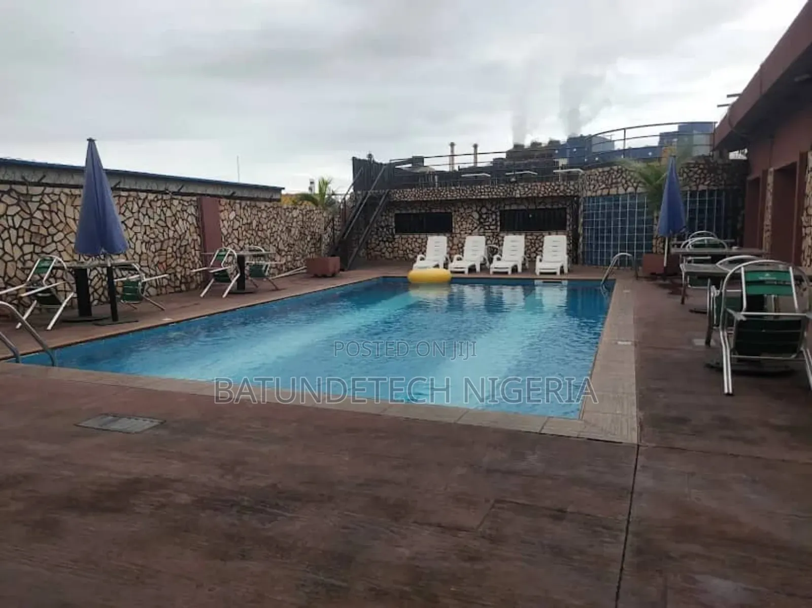 Functioning 75 Rooms Hotel Waterfront