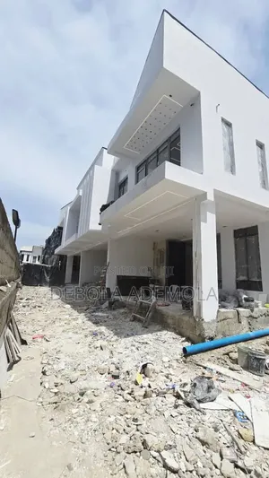 3bdrm Duplex in Oral Estate, Chevron for sale