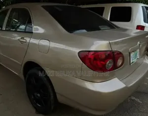 Toyota Corolla 2007 Gold