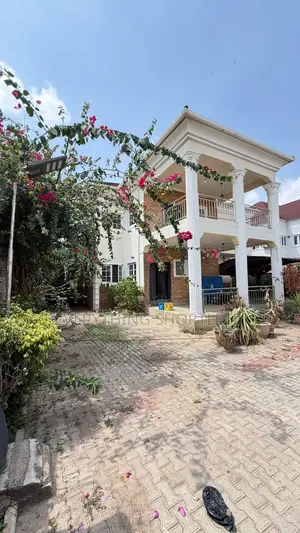 4bdrm Duplex in Lokogoma for sale