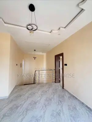 4bdrm Townhouse / Terrace in Mabushi for rent
