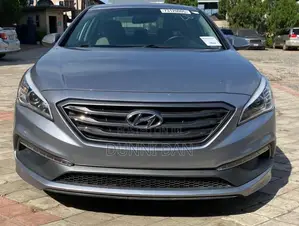 Hyundai Sonata Sport Sedan FWD (2.4L 4cyl 6A) 2017 Silver