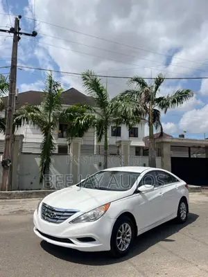 Hyundai Sonata GLS Sedan FWD (2.4L 4cyl 6A) 2012 White