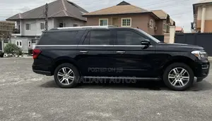 Ford Expedition 2023 Black