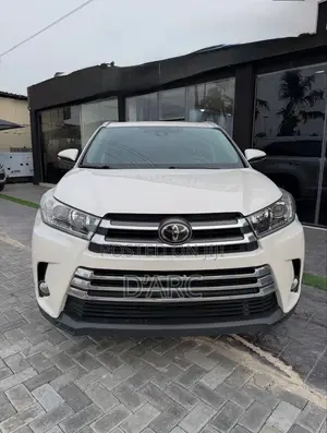 Toyota Highlander XLE 2019 White