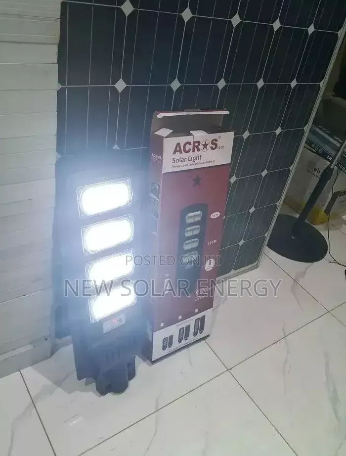 Acros Tech Street Light