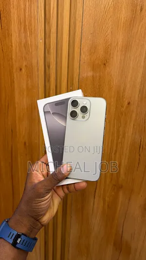 Apple iPhone 16 Pro 128 GB Gold 