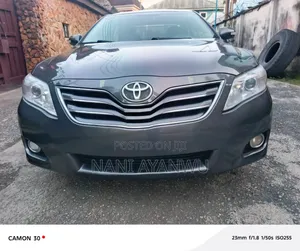 Toyota Camry 2011 Gray