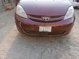Toyota Sienna LE AWD 2008 Red
