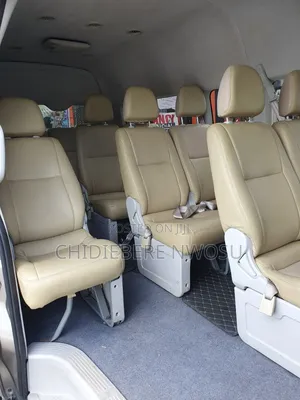 Toyota HiAce 2016 Gold