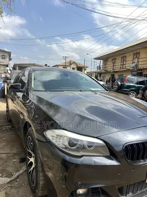 BMW 5 Series 528i 2014 Black