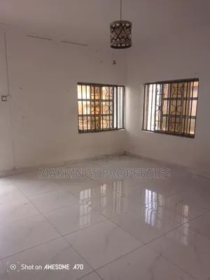Mini Flat in Lekki Phase 2 for rent
