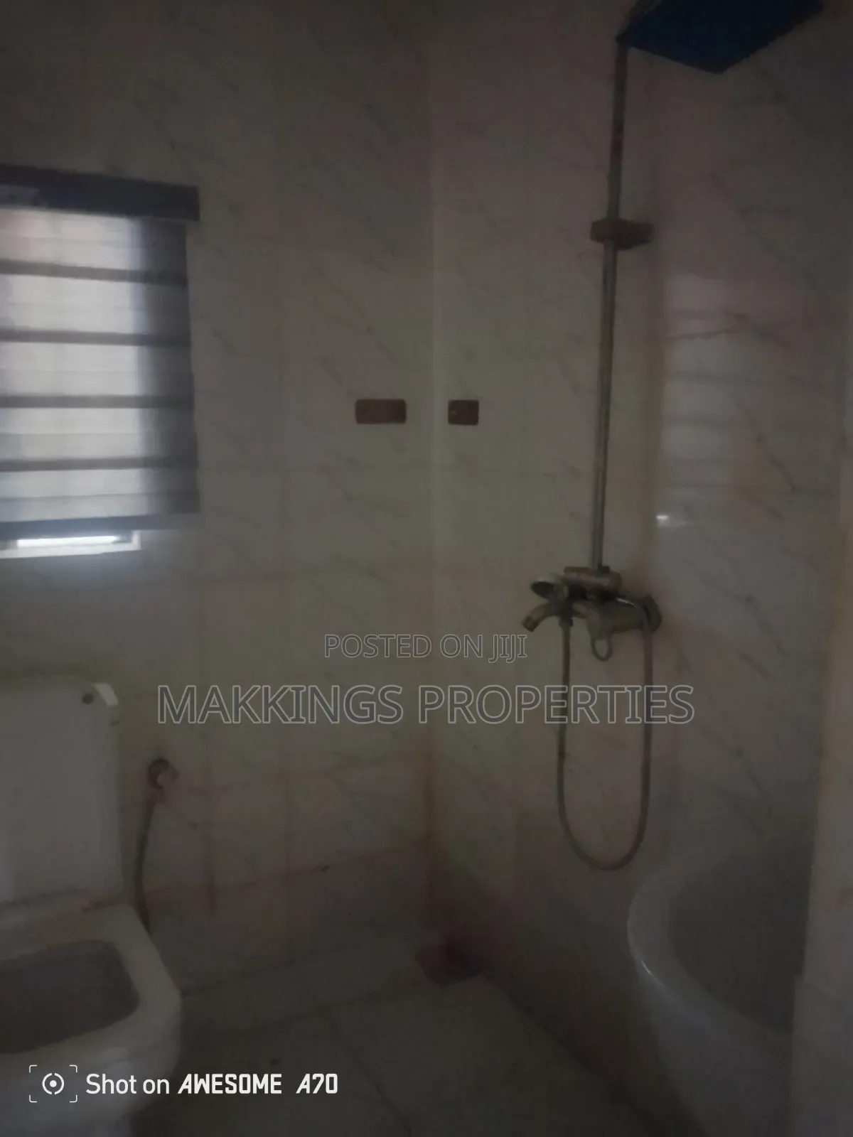 Mini Flat in Lekki Phase 2 for rent