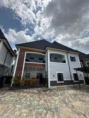 6bdrm Duplex in Off Sars Road Port for sale