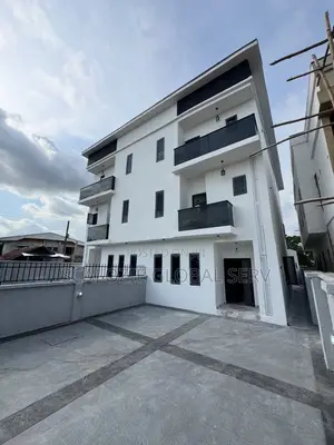 4bdrm Duplex in Woji Port Harcourt for sale