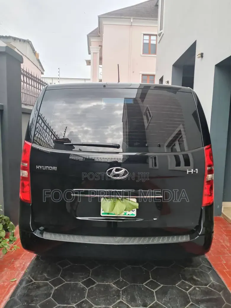 Hyundai H1 2020 Black