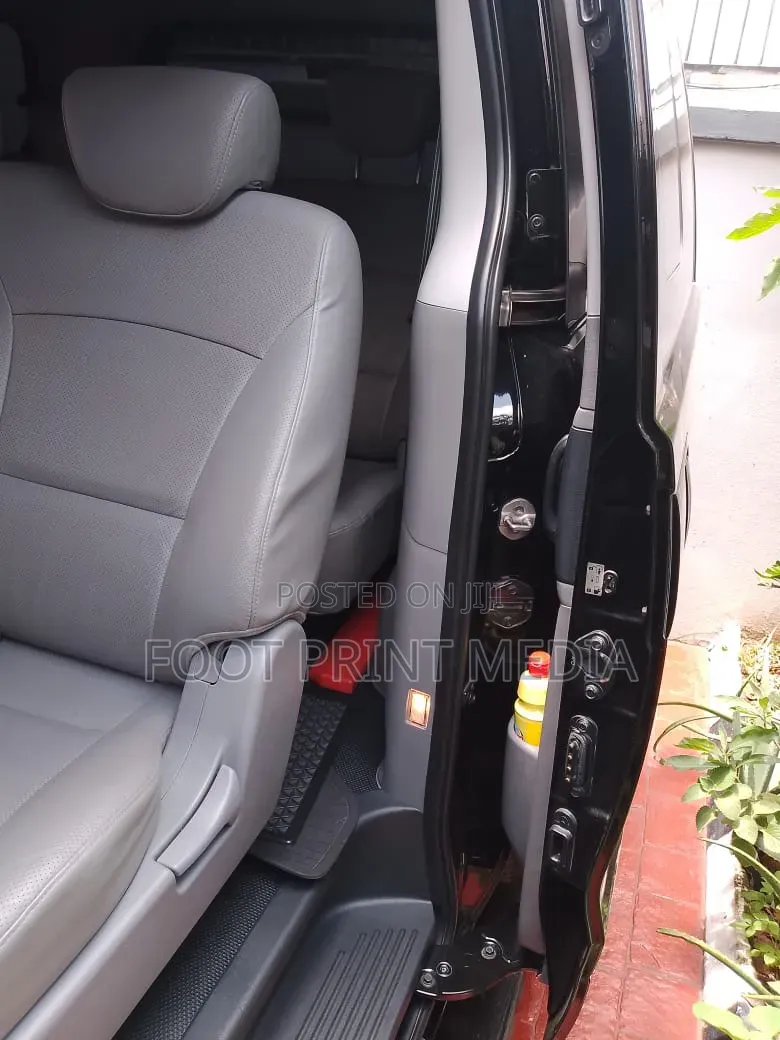 Hyundai H1 2020 Black