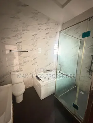 4bdrm Duplex in Chevron for rent
