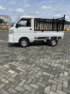 Daihatsu Hijet 2012 White