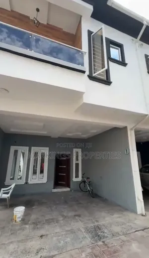 1bdrm Apartment in Lekki Phase 2 for rent