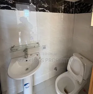 1bdrm Apartment in Lekki Phase 2 for rent