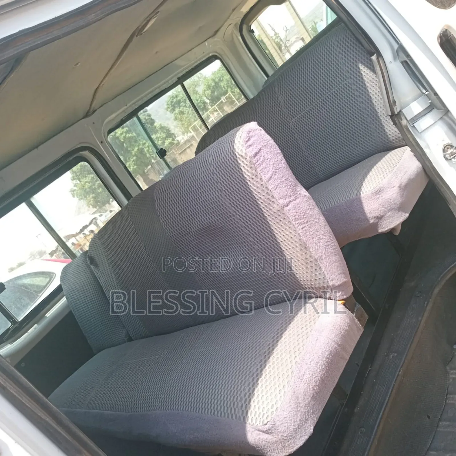 Toyota HiAce 2012 White