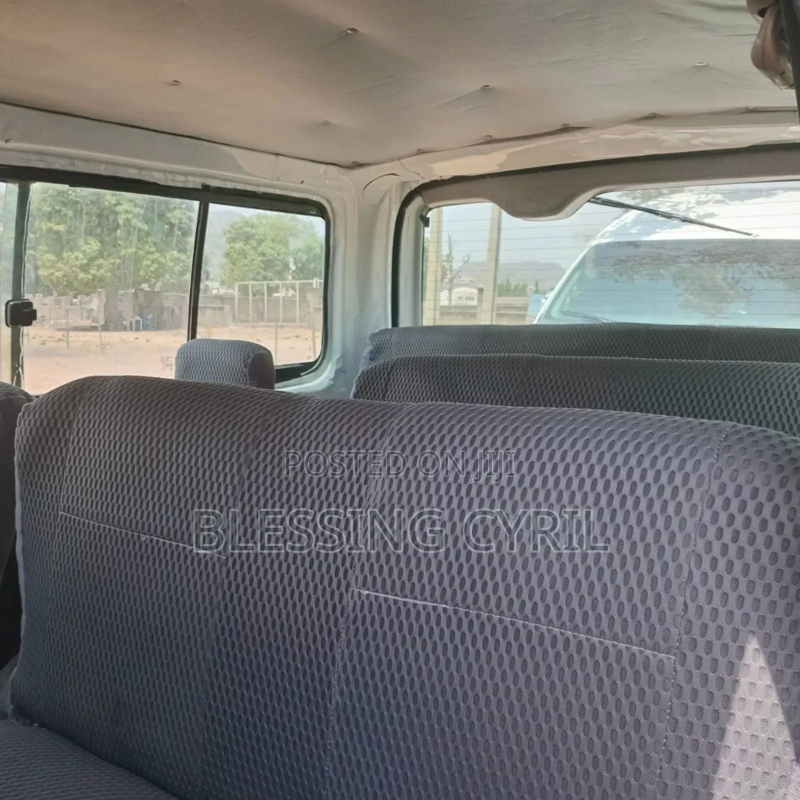 Toyota HiAce 2012 White