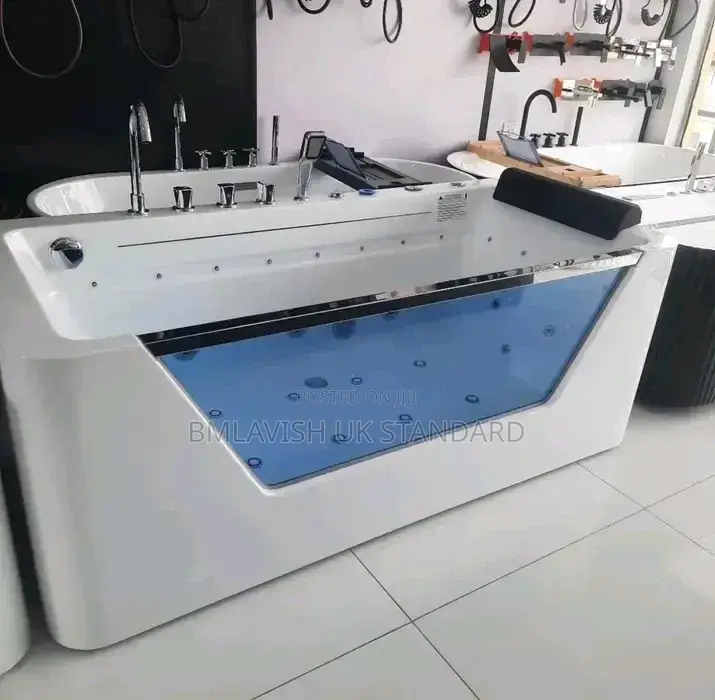 White Acrylic Rectangular Whirlpool Jacuzzi With Glass