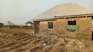 2bdrm Bungalow in Apc Quaters 1, Suleja for sale