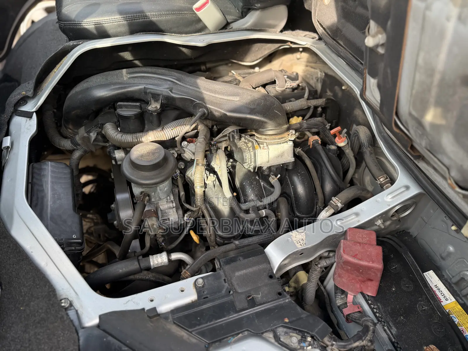Toyota HiAce 2010 Silver