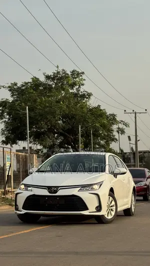Toyota Corolla 2023 White