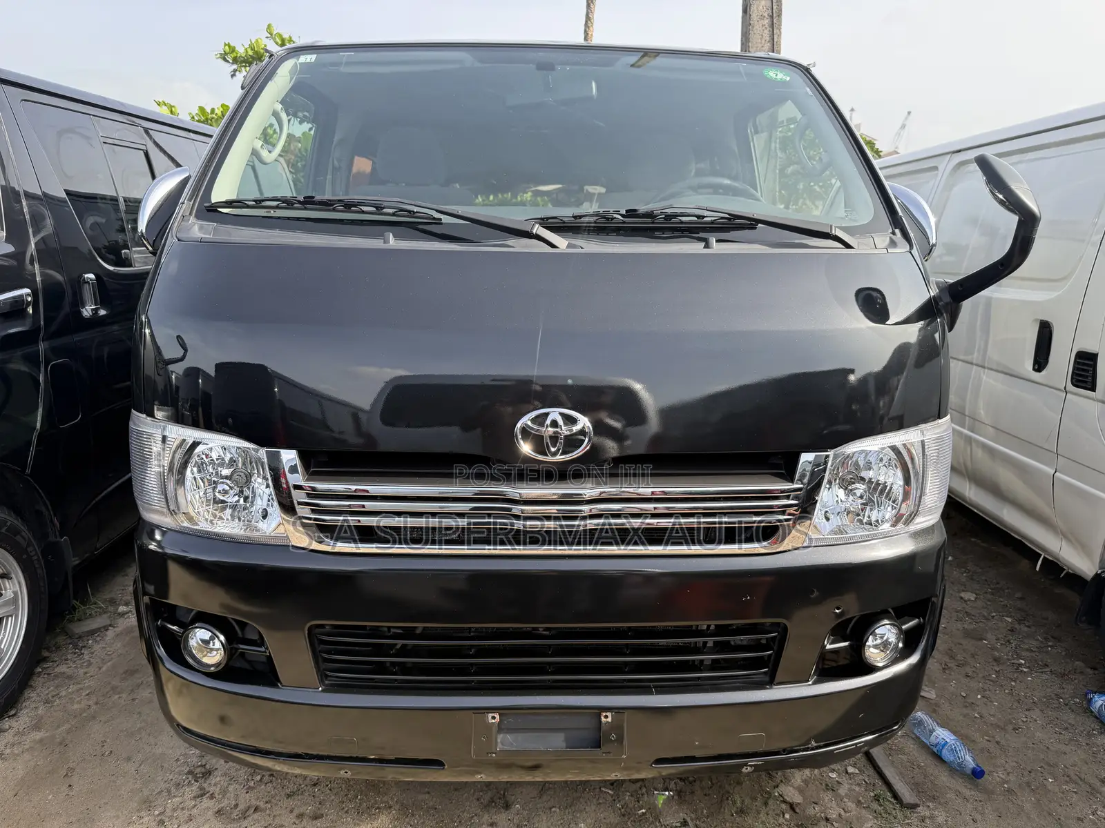 Toyota HiAce 2009 Black