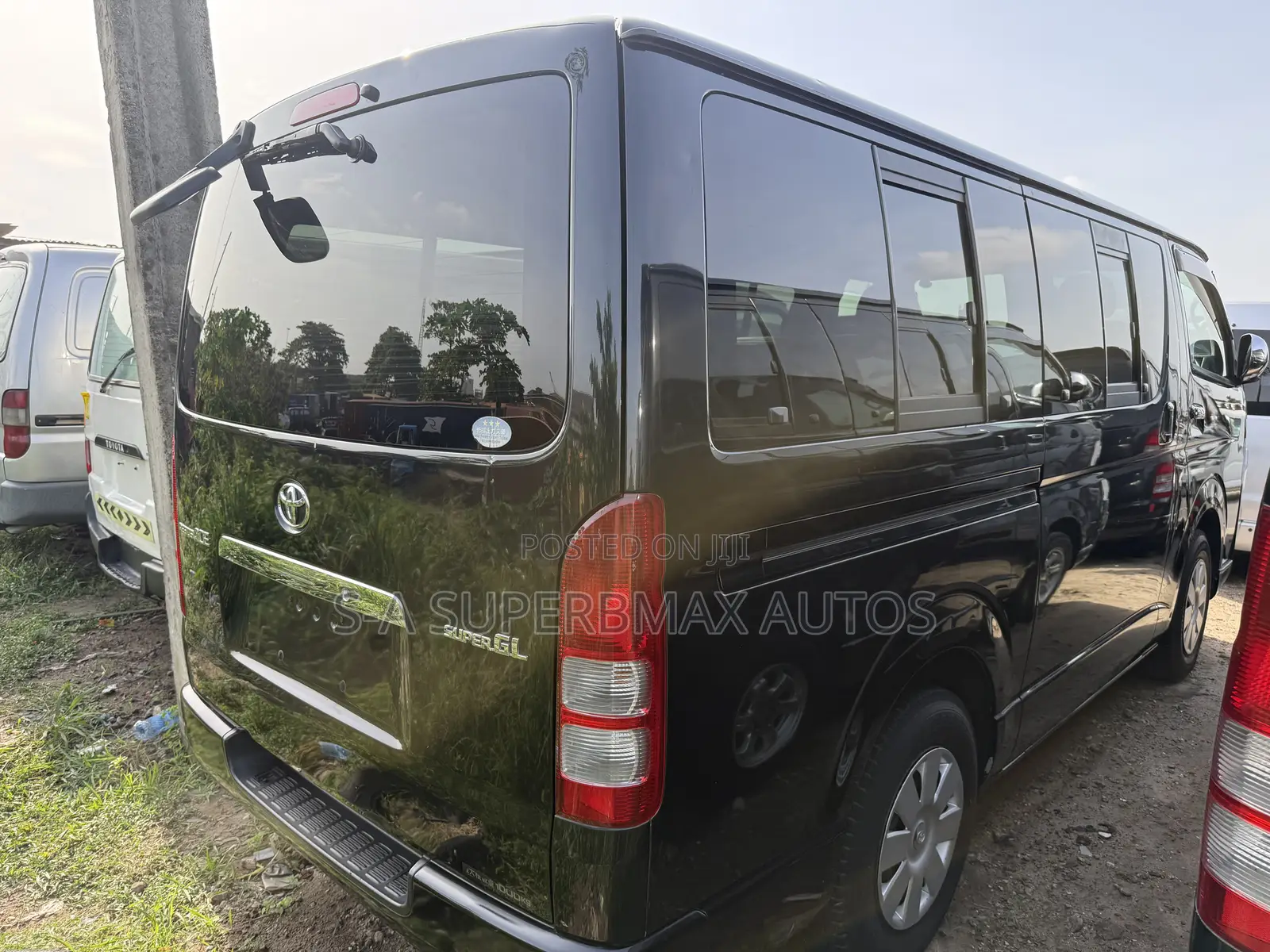 Toyota HiAce 2009 Black