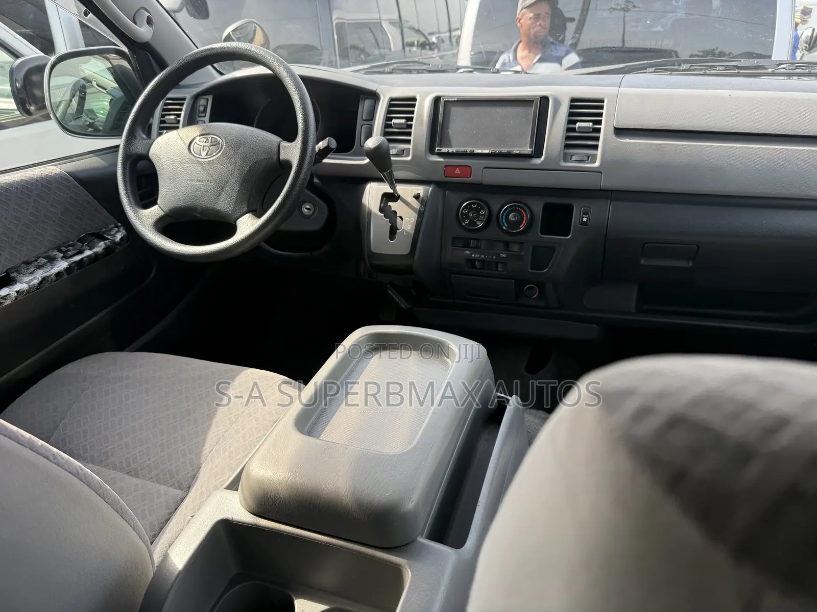 Toyota HiAce 2009 Black