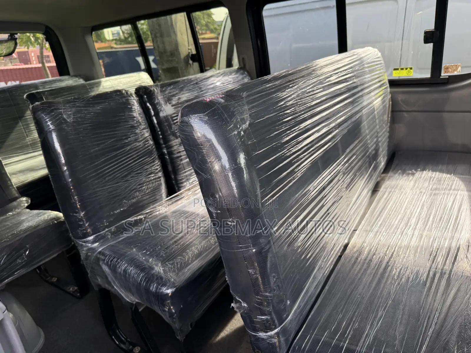 Toyota HiAce 2009 Black
