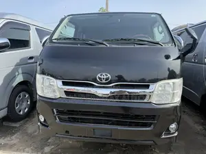 Toyota HiAce 2011 Black