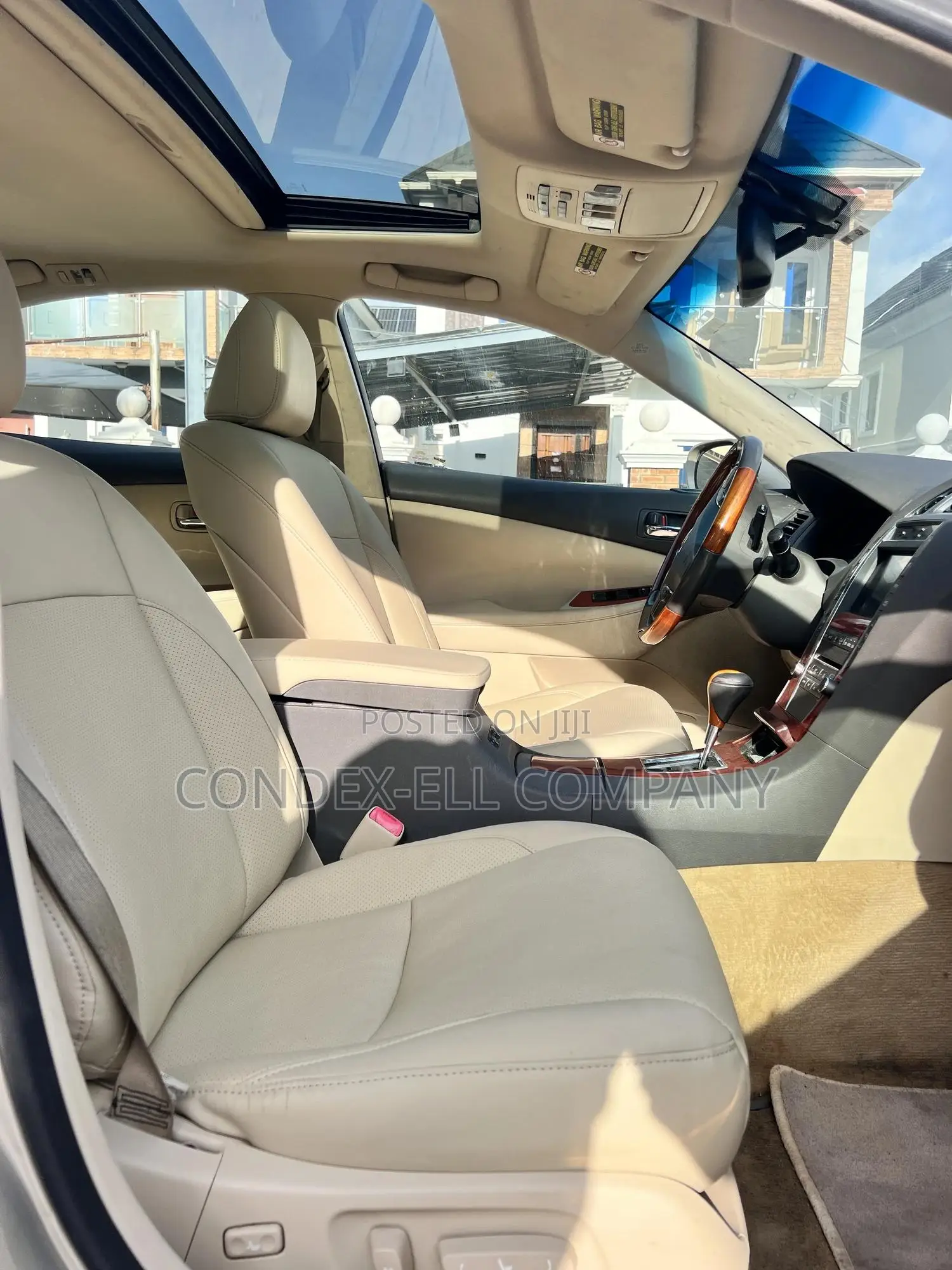 Lexus ES 350 2010 Gold