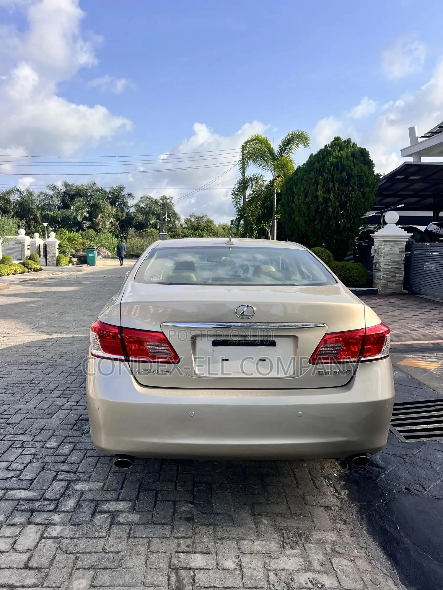 Lexus ES 350 2010 Gold