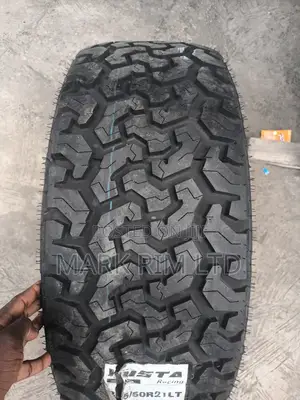 275/50/21lt Tyre