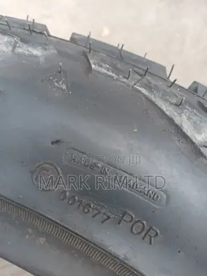 275/50/21lt Tyre