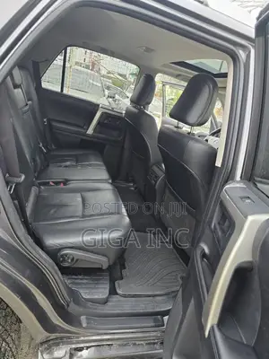 Toyota 4-Runner Limited 4WD 2012 Gray