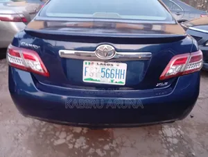 Toyota Camry 2010 Blue