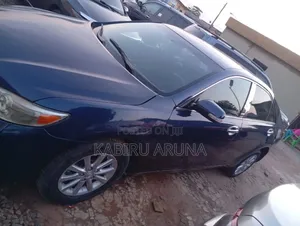 Toyota Camry 2010 Blue