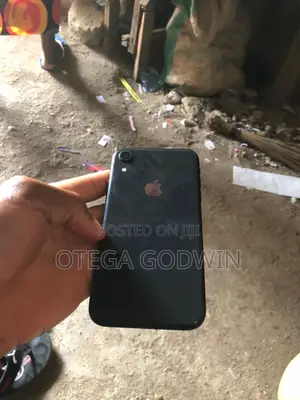 Apple iPhone XR 64 GB Black