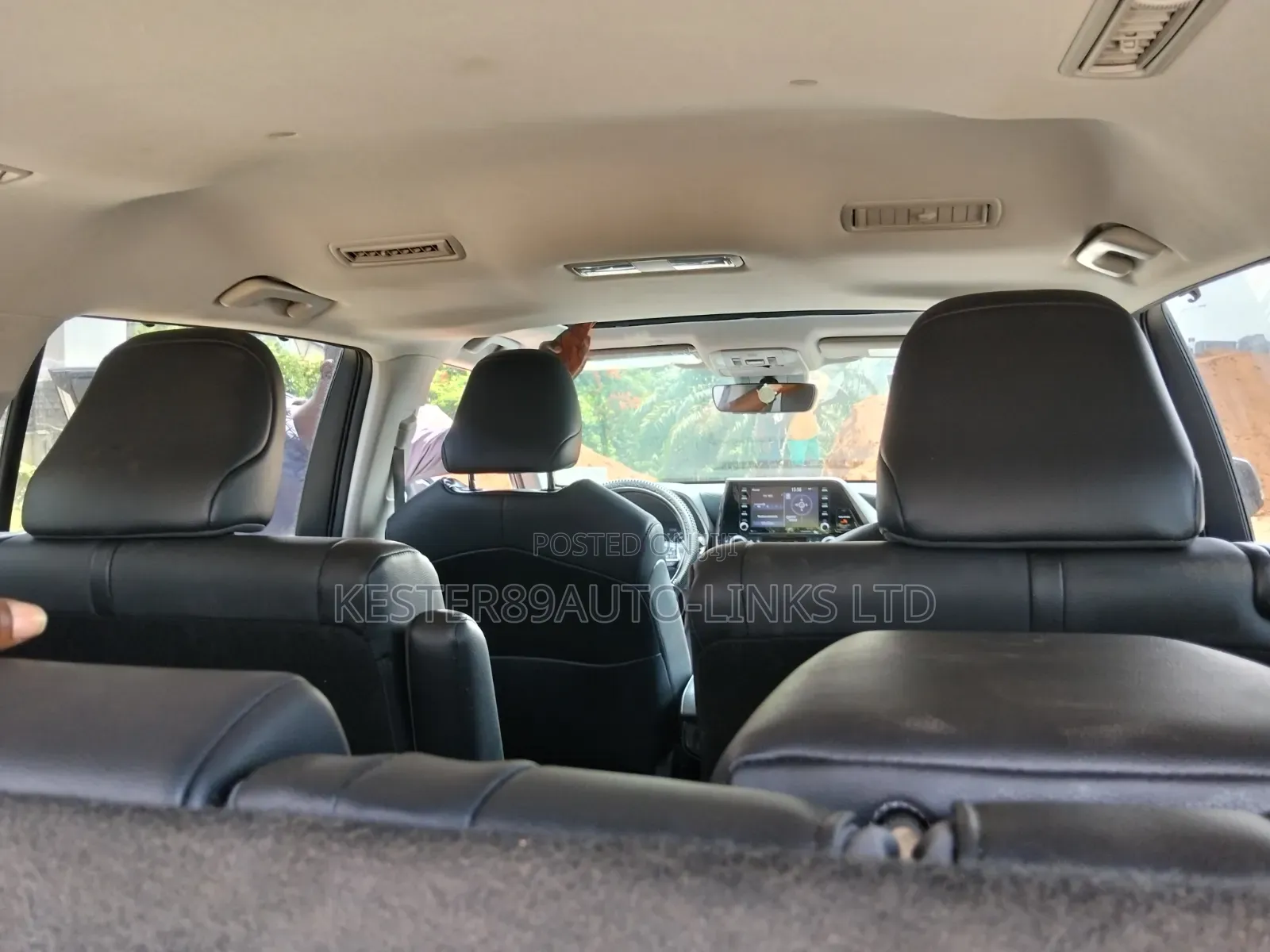 Toyota Highlander XLE 2022 Silver