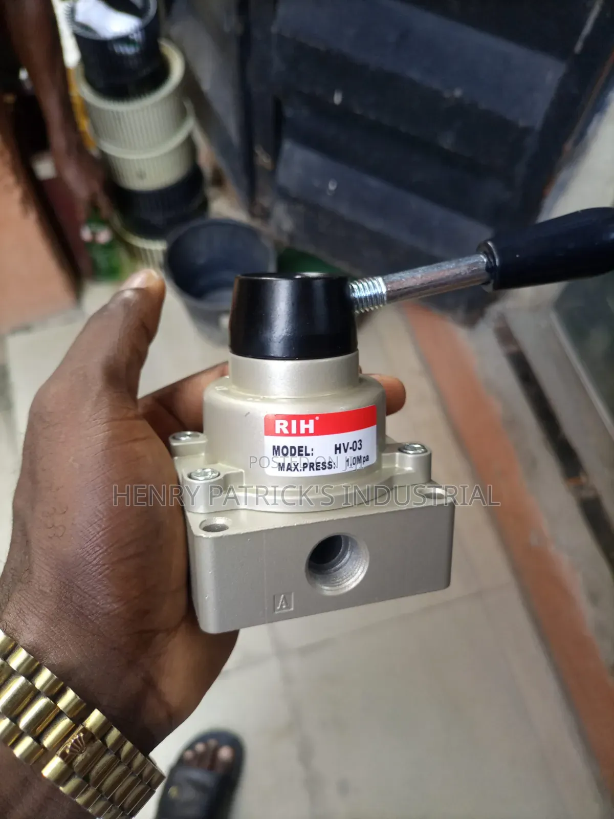 Pneumatic Manual Valve