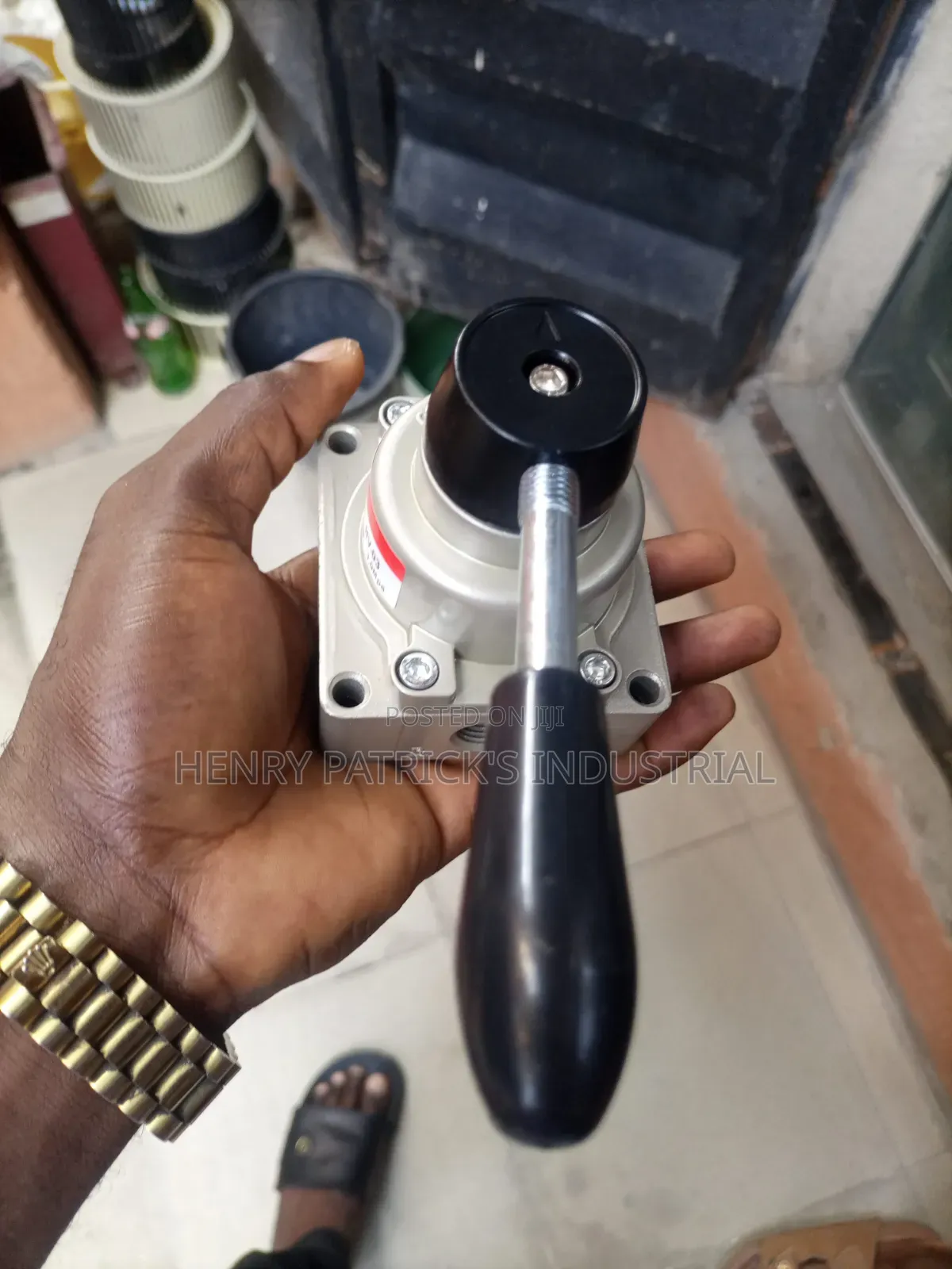 Pneumatic Manual Valve