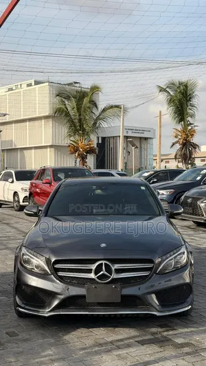 Mercedes-Benz C400 2014 Gray